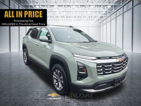 Used 2025 Chevrolet Equinox LT w/ Convenience Package II FWD image 1