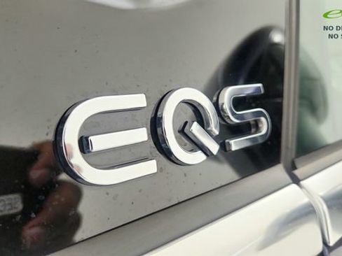 Used 2023 Mercedes-Benz EQS 580 4MATIC Sedan image 33