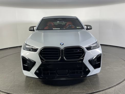 Used 2025 BMW X6 M Competition w/ Executive Package image 2