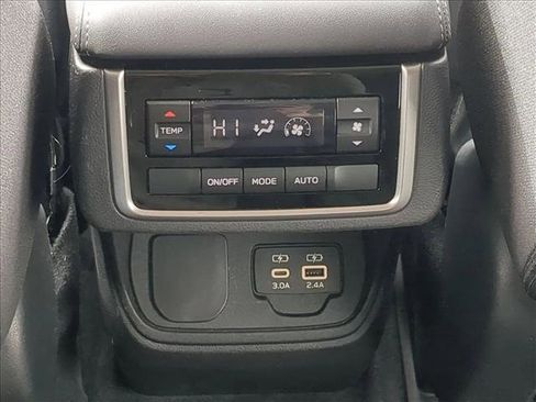 Certified 2025 Subaru Ascent Premium image 21