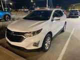 Used 2020 Chevrolet Equinox LT image 2