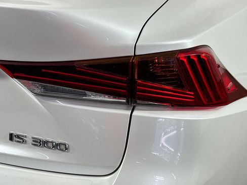 Used 2019 Lexus IS 300 w/ Premium Package RWD image 34
