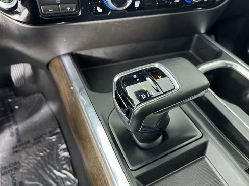 Certified 2024 Chevrolet Silverado 1500 High Country w/ Midnight Edition AWD/4WD image 16
