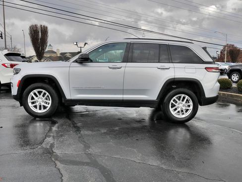 Used 2024 Jeep Grand Cherokee Laredo X w/ Luxury Tech Group I image 4