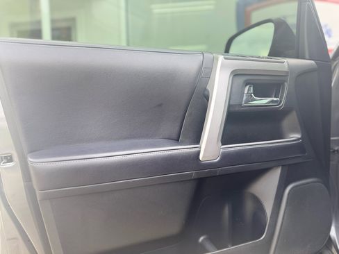 Used 2018 Toyota 4Runner SR5 image 29