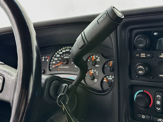 Used 2007 GMC Sierra 2500 SLE w/ Heavy-Duty Power Package RWD image 16