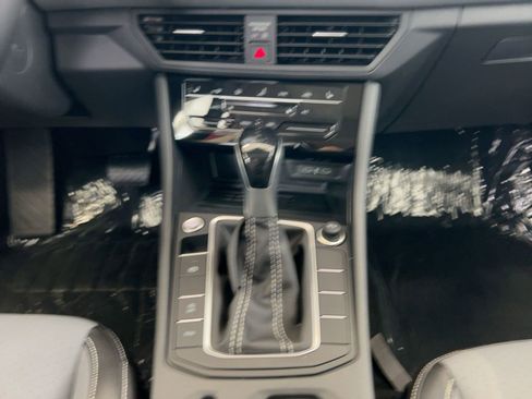 New 2026 Volkswagen Jetta SE image 19