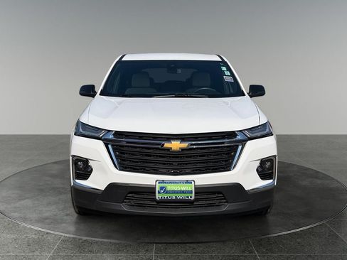 Used 2022 Chevrolet Traverse LS AWD/4WD image 2