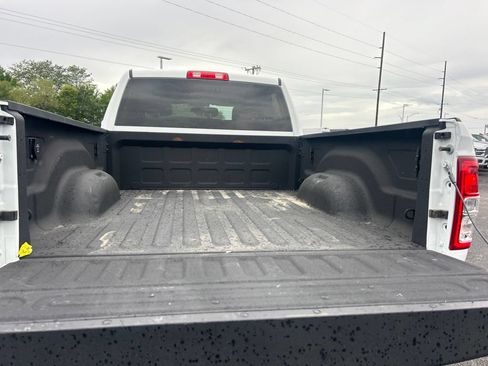 Used 2022 RAM 2500 Tradesman AWD/4WD image 8
