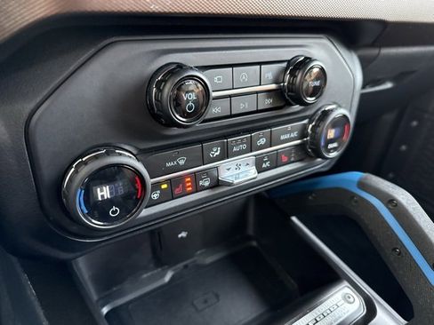 Certified 2021 Ford Bronco Outer Banks image 29