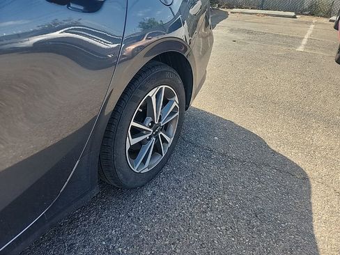 Certified 2023 Kia Forte LXS w/ LXS Technology Package image 8