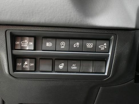 New 2026 Toyota Tundra Platinum AWD/4WD image 15