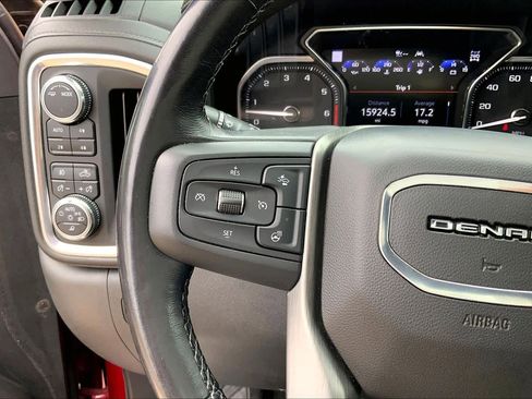 Used 2022 GMC Sierra 1500 Denali w/ Denali Reserve Package AWD/4WD image 23