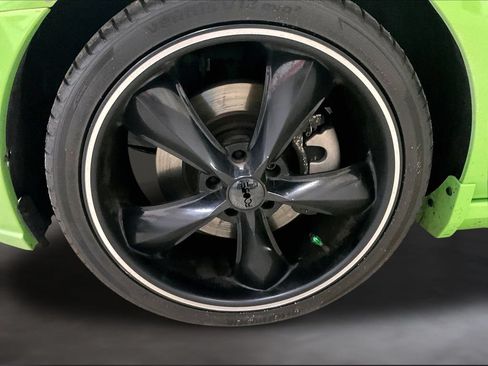 Used 2013 Ford Mustang GT RWD image 9