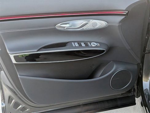 New 2026 Genesis GV70 2.5T image 10