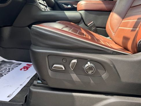 Used 2024 GMC Yukon Denali Ultimate image 11