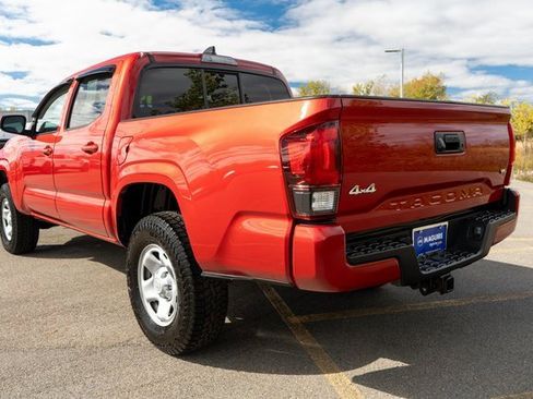 Used 2022 Toyota Tacoma SR image 8