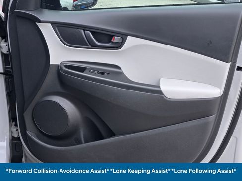 Certified 2022 Hyundai Kona SE image 7