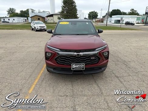 Used 2024 Chevrolet TrailBlazer RS w/ Convenience Package AWD/4WD image 9