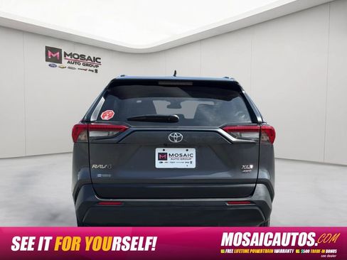 Used 2025 Toyota RAV4 XLE AWD/4WD image 6