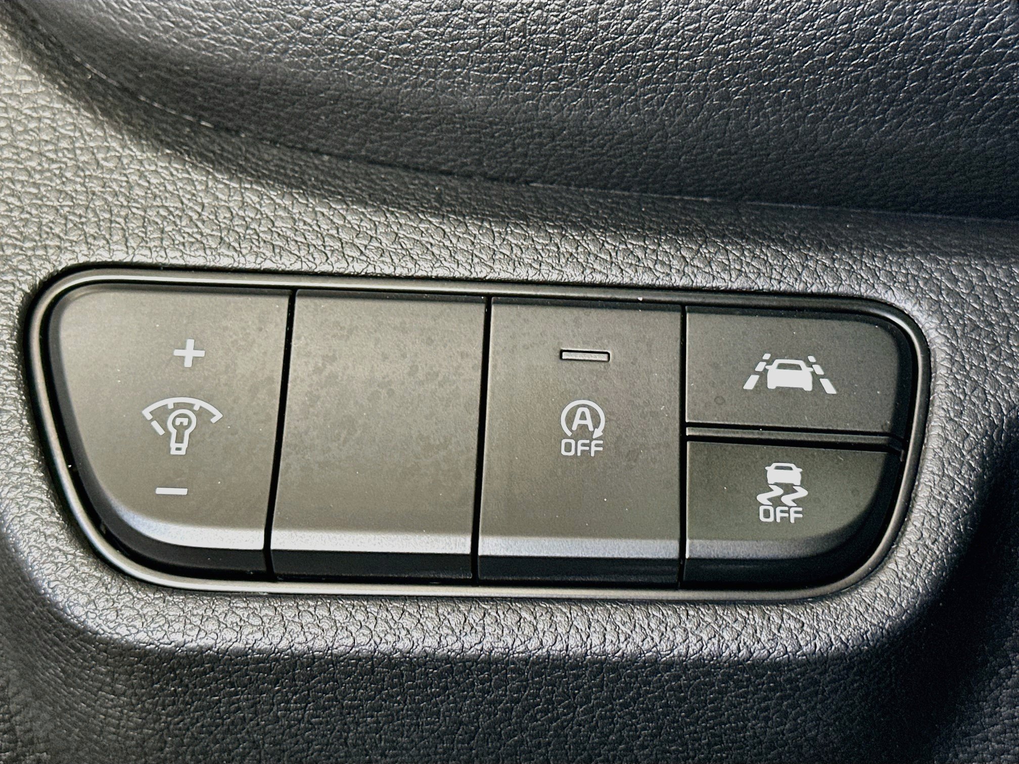 Used 2023 Kia Seltos S w/ Navigation Package AWD/4WD image 17