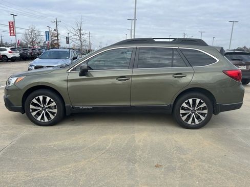 Used 2017 Subaru Outback 2.5i Limited image 4