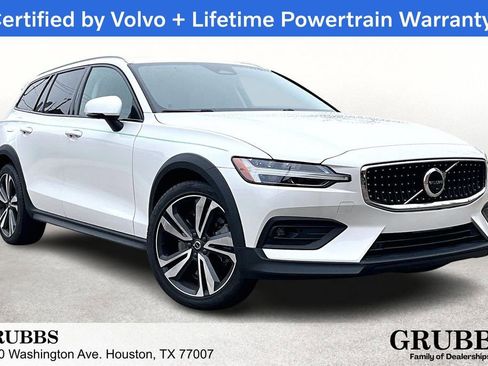 Used 2023 Volvo V60 B5 Cross Country Plus w/ Protection Package Premier image 1