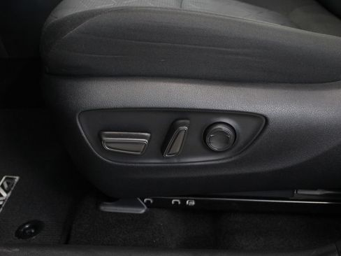 Used 2023 Toyota RAV4 XLE w/ Convenience Package FWD image 12