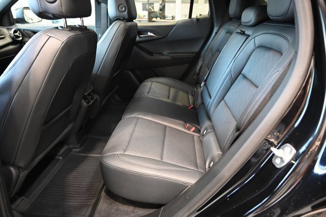Used 2025 Chevrolet Equinox LT w/ Convenience Package II AWD/4WD image 9