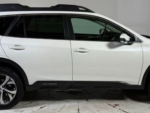 Used 2022 Subaru Outback Limited image 8