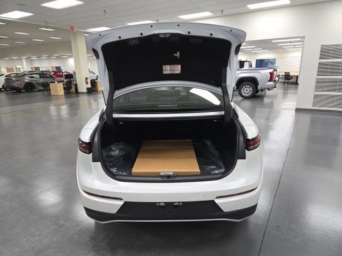 New 2026 Toyota Crown Platinum image 14