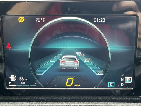 Used 2020 Mercedes-Benz GLB 250 4MATIC image 9