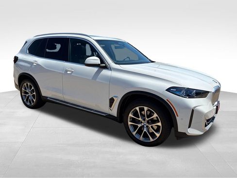 Used 2026 BMW X5 xDrive40i AWD/4WD image 8