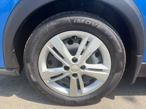 Used 2023 Nissan Kicks S FWD image 2