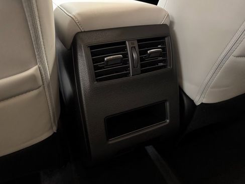 New 2026 Mitsubishi Outlander SE image 22