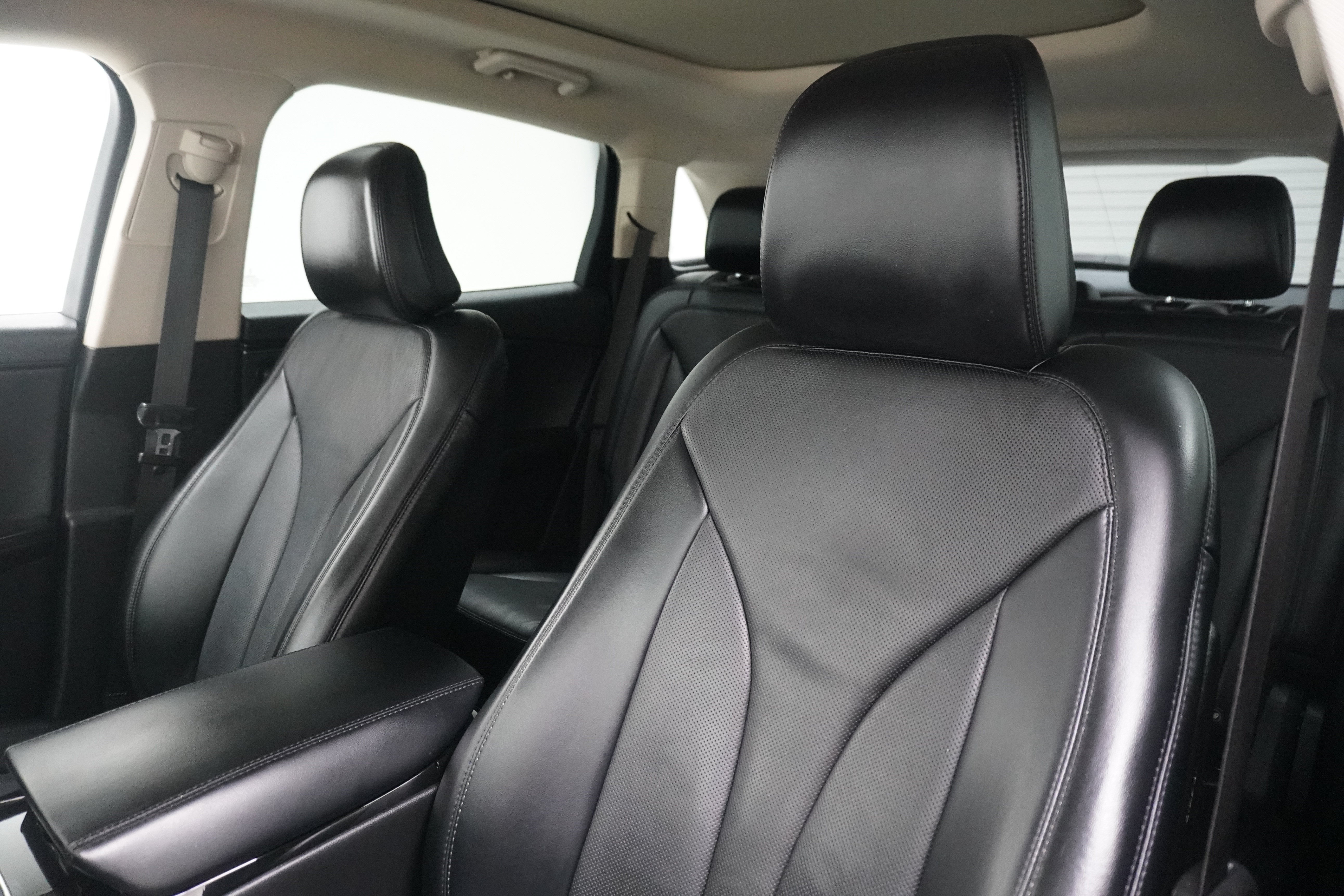 Used 2021 Lincoln Nautilus Reserve FWD image 11