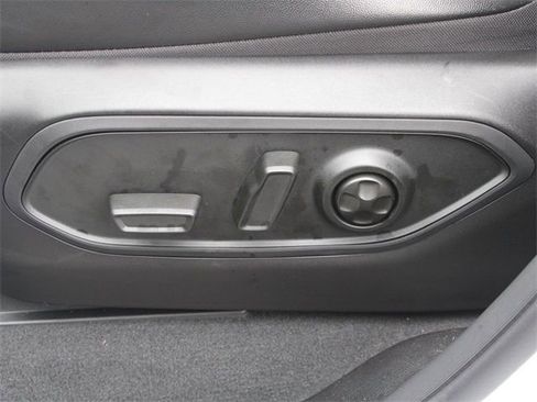 New 2024 Jeep Grand Cherokee Limited 4xe w/ Luxury Tech Group II image 17