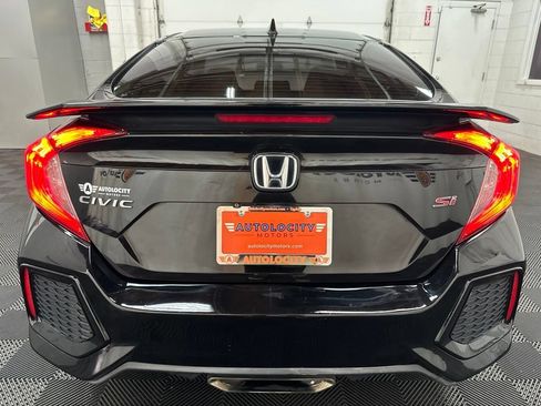 Used 2018 Honda Civic Si image 8