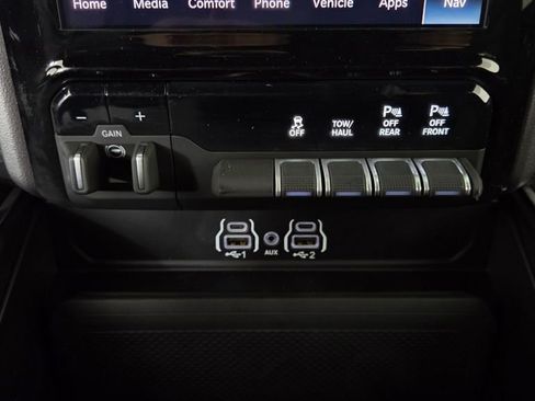 New 2025 RAM 2500 Big Horn image 26