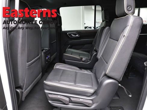 Used 2023 Chevrolet Suburban Premier RWD image 24