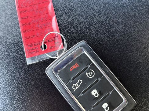 Used 2023 Jeep Grand Cherokee L Limited image 32