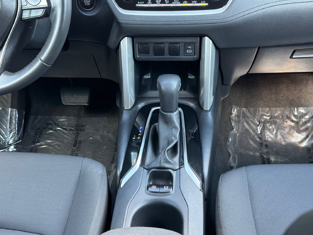 Used 2024 Toyota Corolla Cross LE AWD/4WD image 17