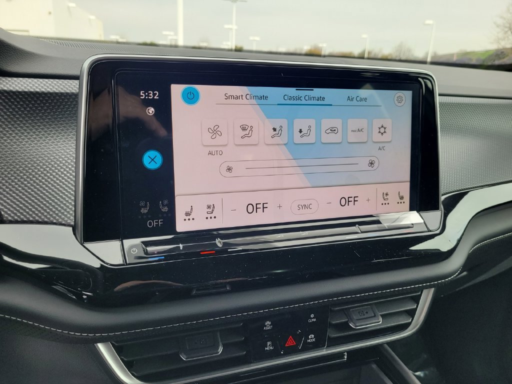New 2026 Volkswagen Atlas Cross Sport SEL AWD/4WD image 20