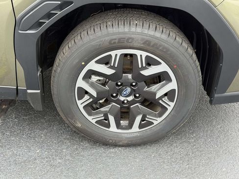 Certified 2026 Subaru Forester Premium AWD/4WD image 9