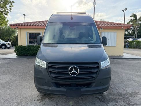 Used 2019 Mercedes-Benz Sprinter 144 image 10