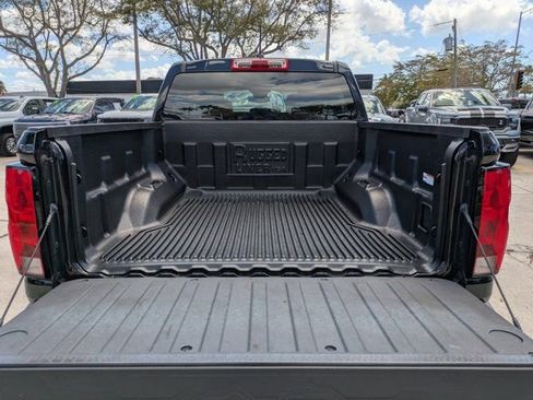 Used 2024 Chevrolet Colorado W/T image 12