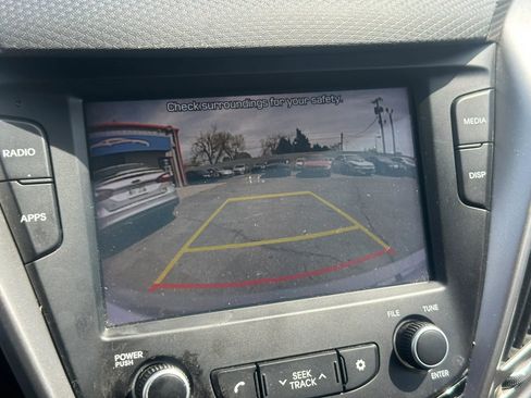 Used 2017 Hyundai Veloster image 23