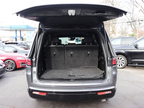 Used 2024 Jeep Wagoneer Series III image 65