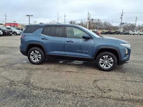 Used 2025 Chevrolet Equinox LT image 11