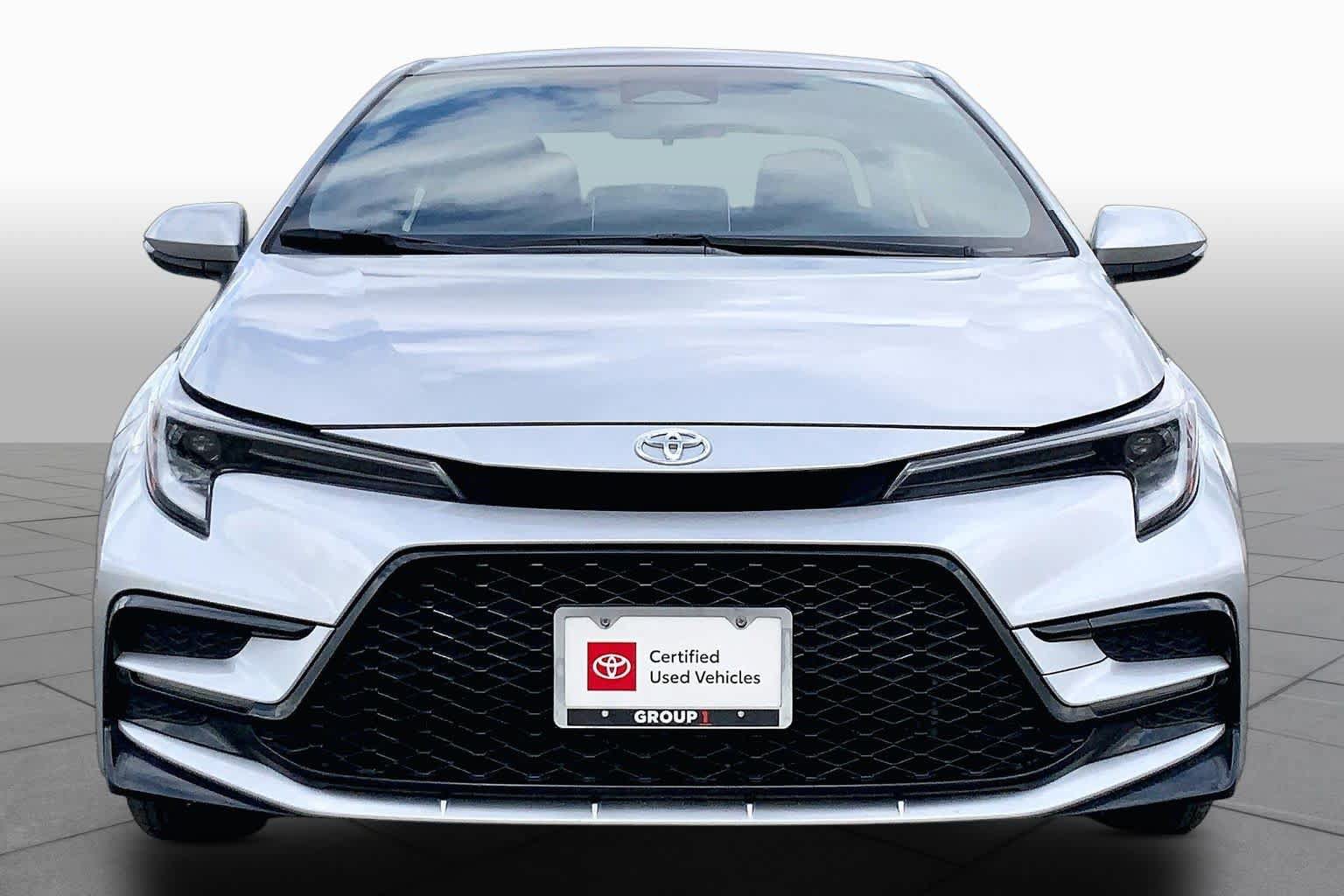 Certified 2026 Toyota Corolla SE w/ SE Premium Package FWD image 4